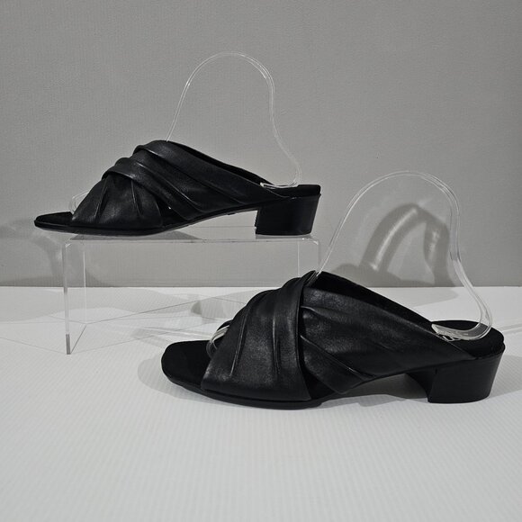 Munro Lee Slide Slip On Sandal Low Heel Shoe Black Lamb Leather Size 8 - Picture 2 of 12